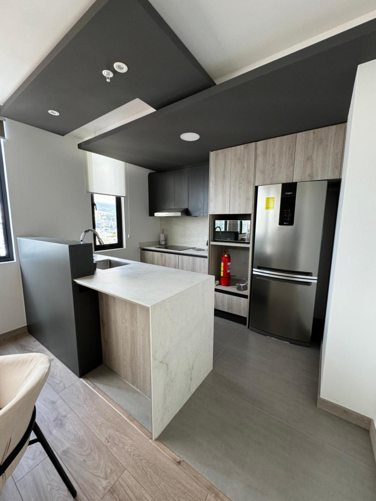 Urban Chic Departamento En La Shyris Quito